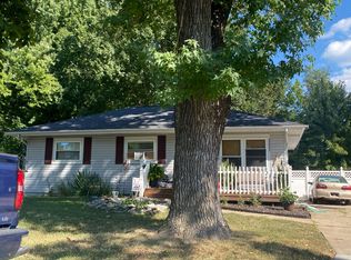 46 Country Life Dr, O'Fallon, MO 63366