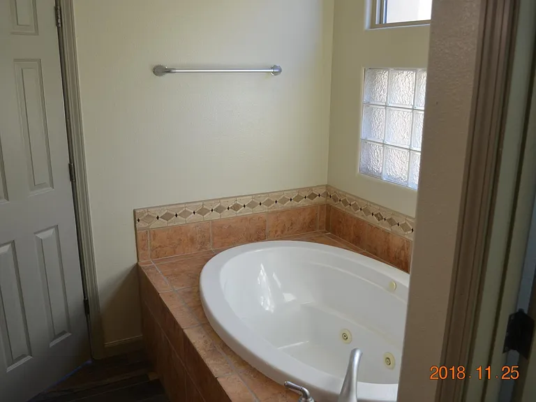 8720 Desert Fox Way NE — Photo 7
