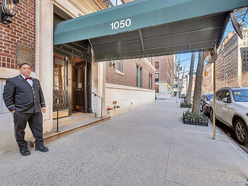 1st image of 1050 Park Ave #13B