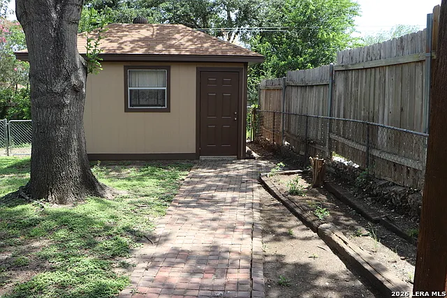 3910 Portsmouth Dr — Photo 18
