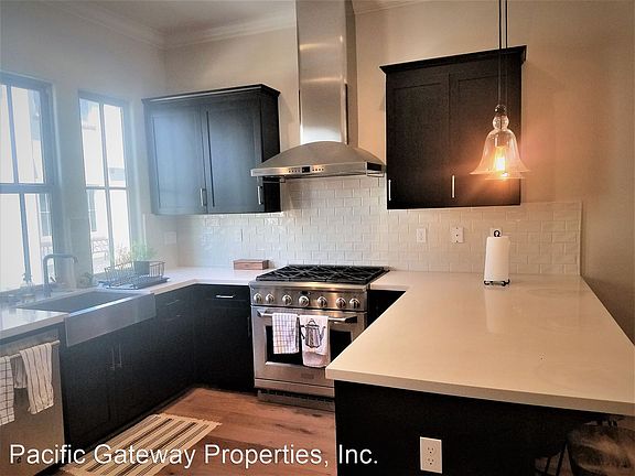 3rd image of 118 Evandale Ave