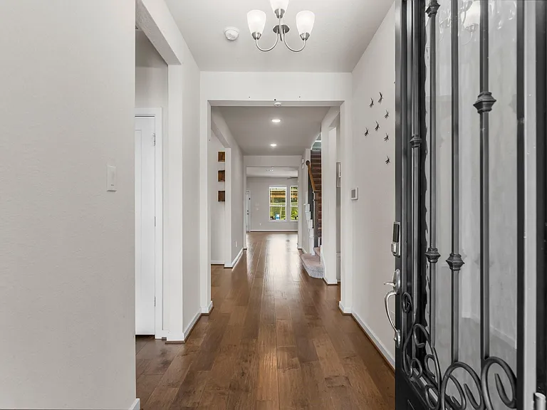 3850 Chapman Bluff Dr — Photo 2