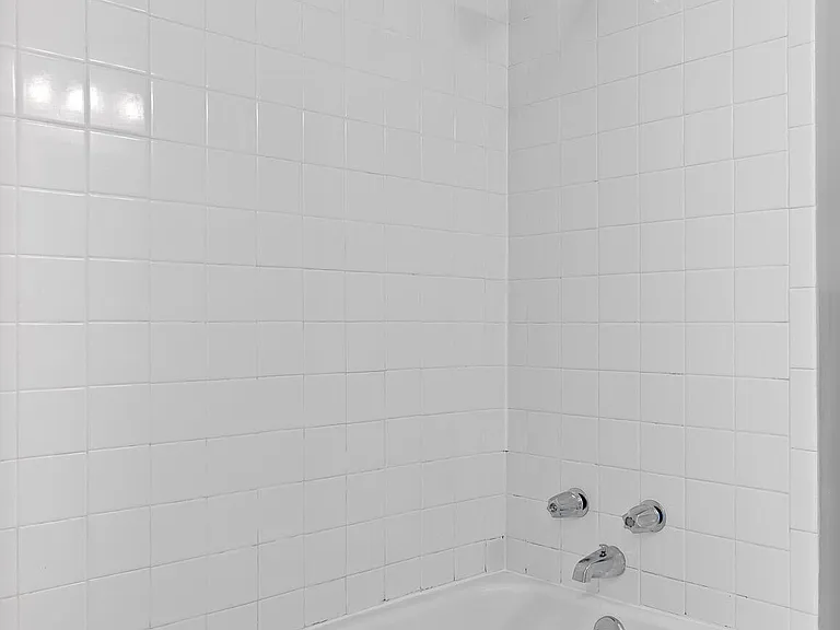 949 Signal Rd — Photo 16