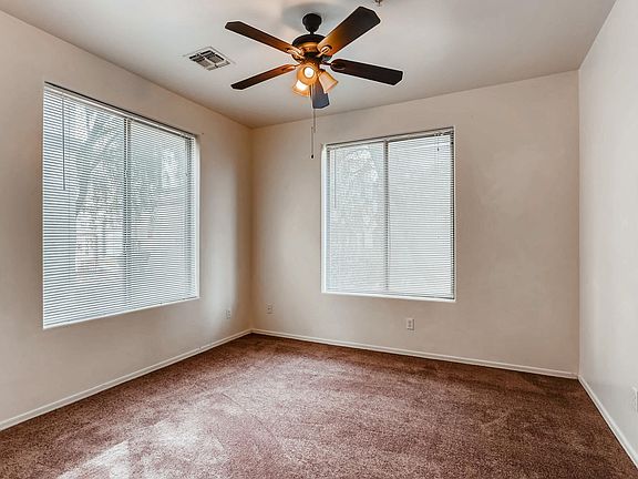 302 E Lawrence Blvd 113-large-002-4-Livi