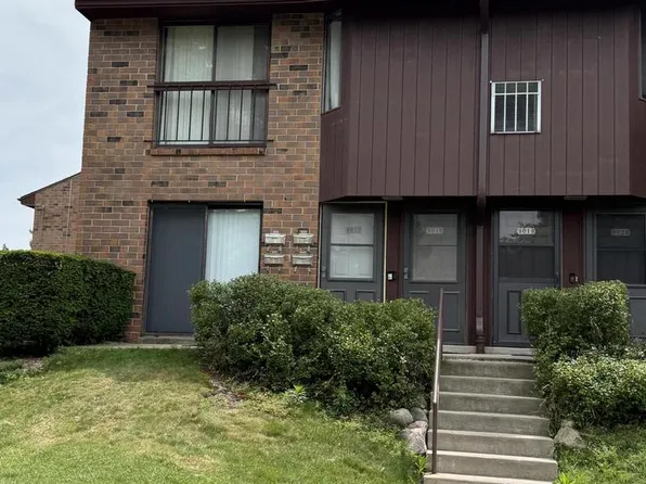 9017 North Park Plaza COURT, Brown Deer, WI 53223