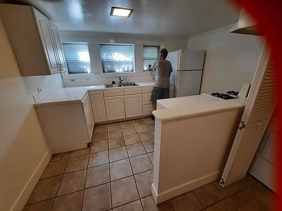 3rd image of 299 Wilson St APT D
