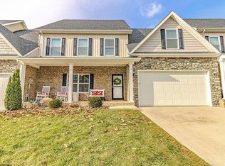 212 Red Oak Ln #212, Morgantown, WV 26501
