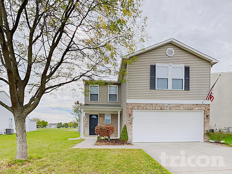 8007 States Bend Dr — Photo 2