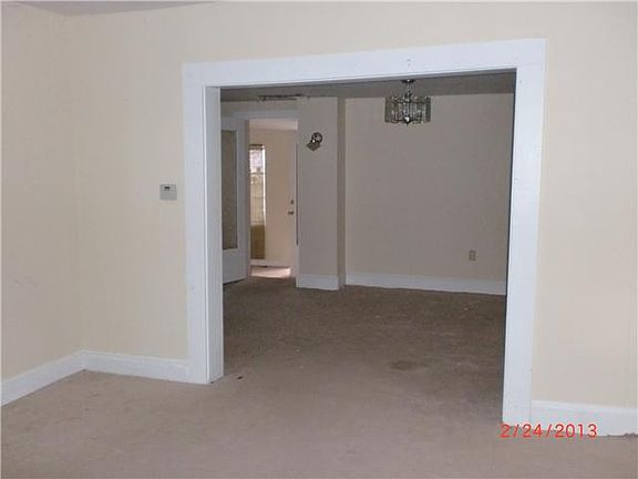 Living room to Dining room