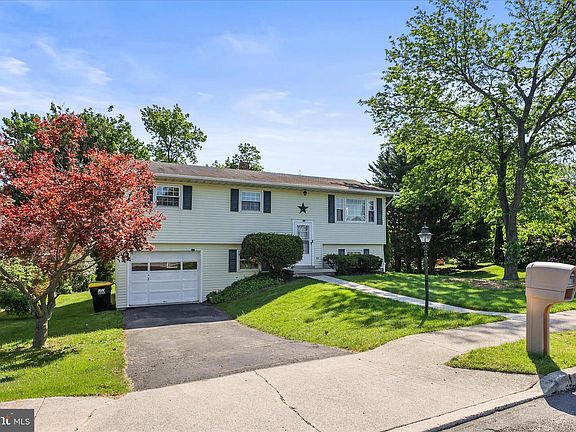 4th image of 124 Park Heights Blvd