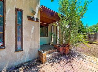 908 Green Acres Pl NW, Albuquerque, NM 87104