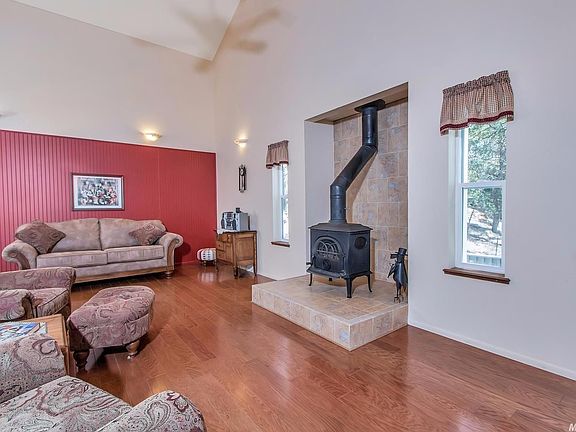 4th image of 1320 Oro Loma Dr