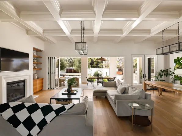 809 Sandy Ct, Encinitas, CA 92024