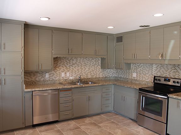 Contemporary Kitchen