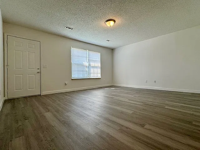 3406 SW Landau Ct - 2 — Photo 4