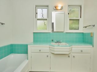 3530 Mountain View Ave, Los Angeles, CA 90066