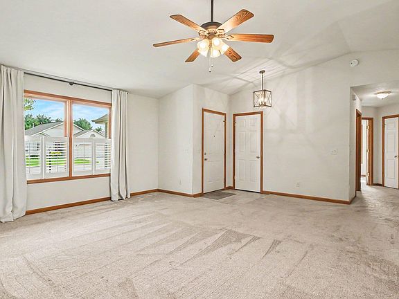 2nd image of 1530 Harvest Dr