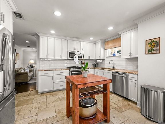 5th image of 2635 Lydia Ave