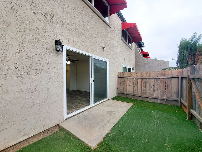 The Pines Apartments — Photo 35