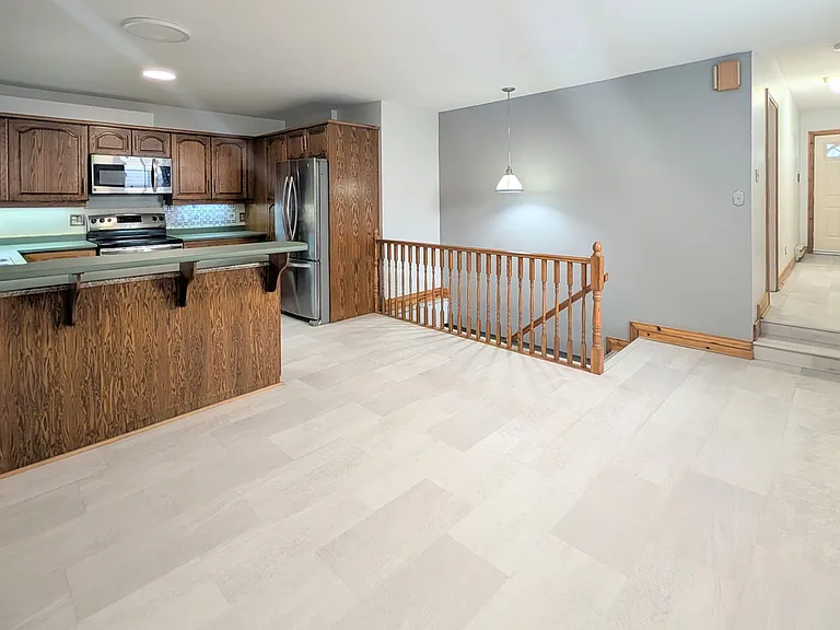 44 Spadina Ave #1 — Photo 8