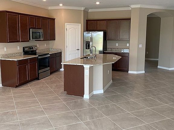 4th image of 24133 Spartina Dr