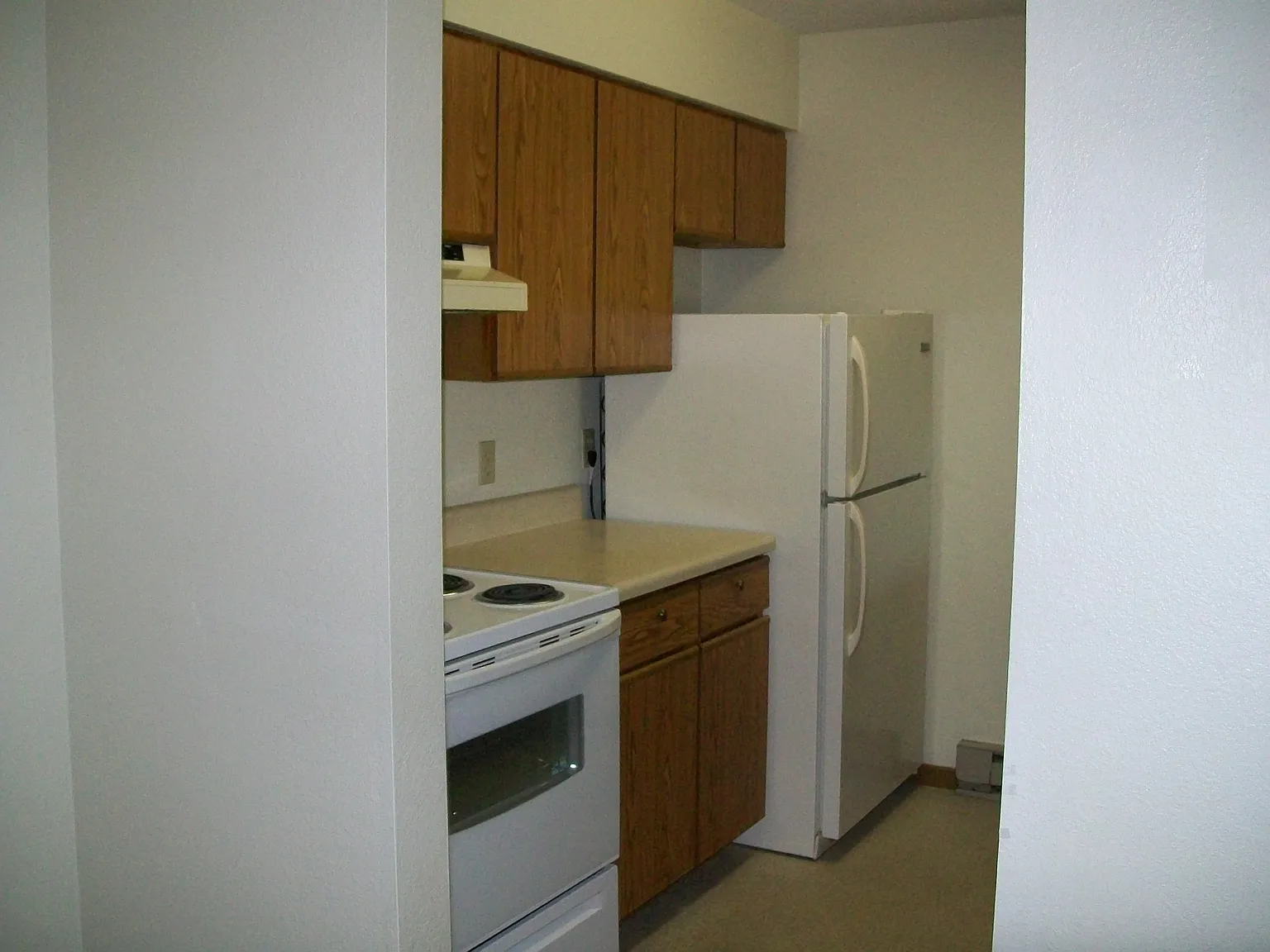 2 bed, 750 sqft, $1,016 — Photo 2