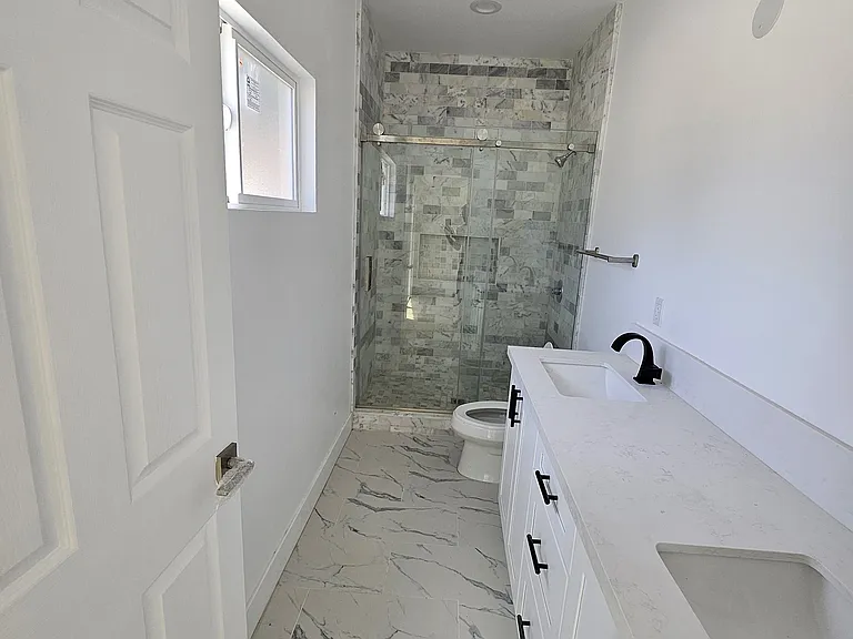 10206 Larson Ave — Photo 3