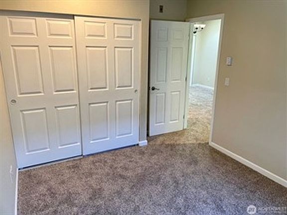 5th image of 9512 1st Ave NE APT 403