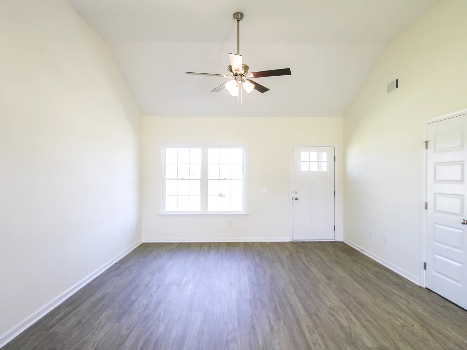 501 Nickies Way - 1 — Photo 4