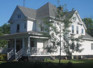 316 E 4th St, Gridley, IL 61744