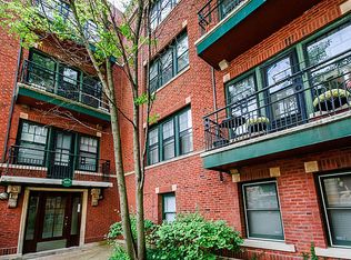 651 W Melrose St APT 3S, Chicago, IL 60657