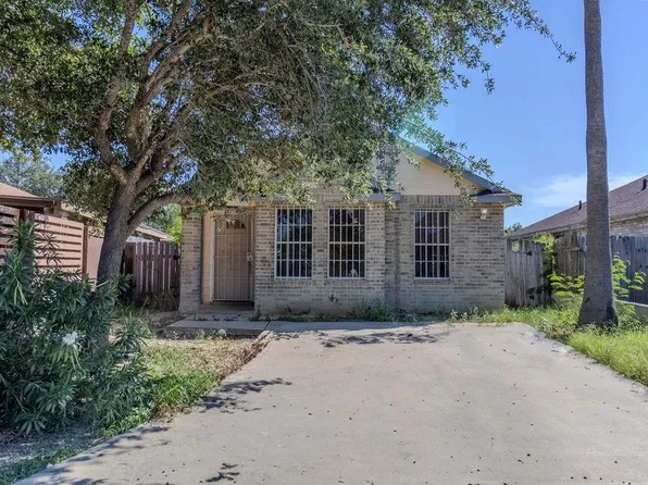 1115 Clinton Ln, Laredo, TX 78046