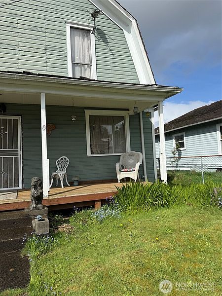 2nd image of 1102 Water Street
