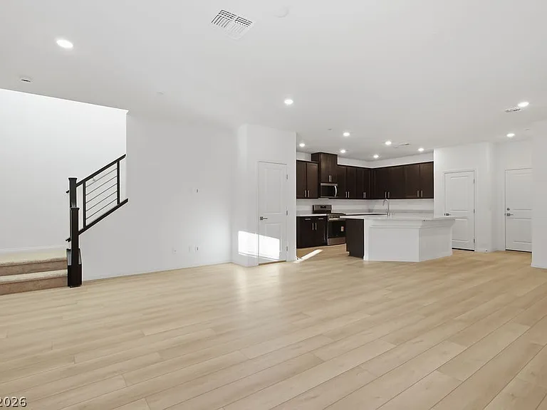 115 Cinder Cone Ln — Photo 5