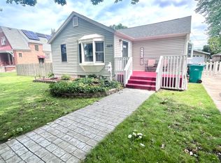 10219 S Turner Ave, Evergreen Park, IL 60805