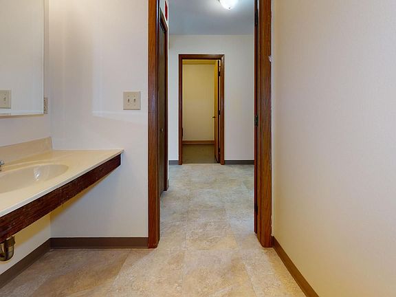 2nd image of 530 Clark St #5668