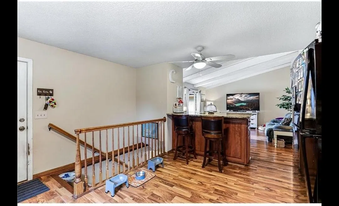 17642 Ionia Ct — Photo 1