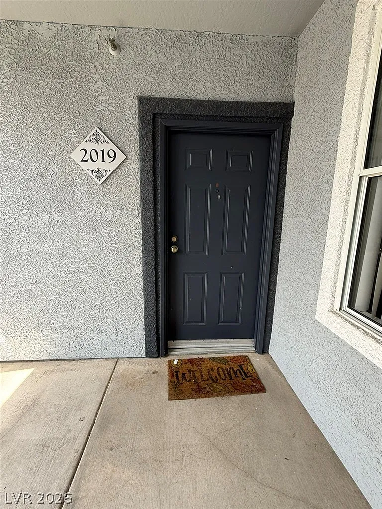 2 bed, 7.0 bath, 1028 sqft, $1,325 — Photo 3
