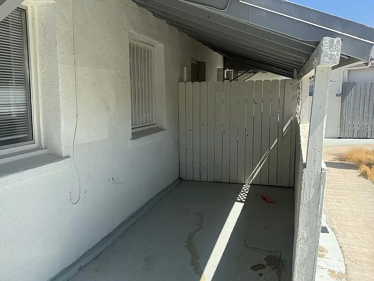 66435 Desert View Ave — Photo 10