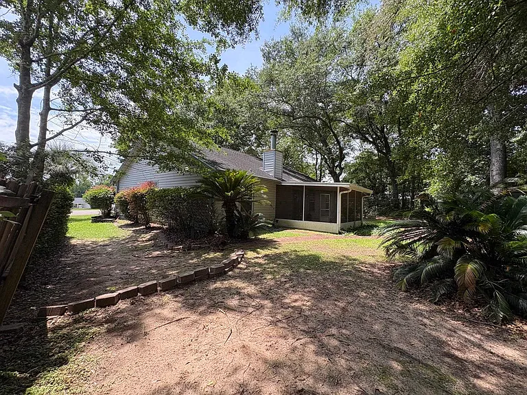 460 Merlin Ct — Photo 28