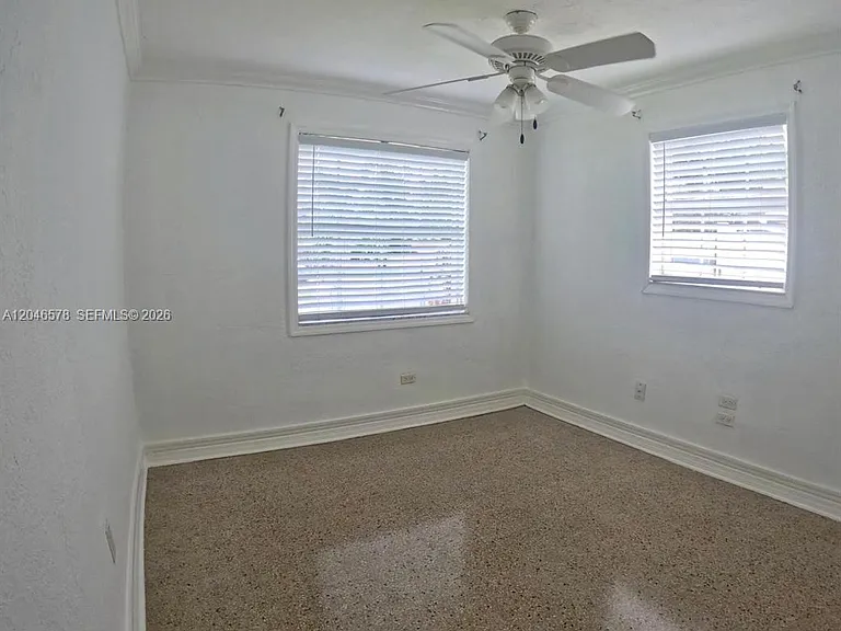 5720 SW 38th Ct — Photo 22