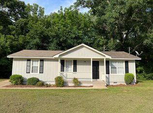 16 Traylor St, Newnan, GA 30263
