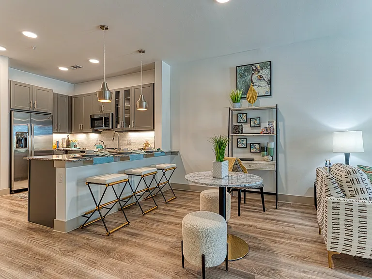 Alexan Riverside — Photo 5