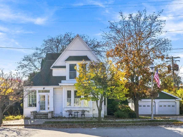 511 Hill St, Green Lake, WI 54941