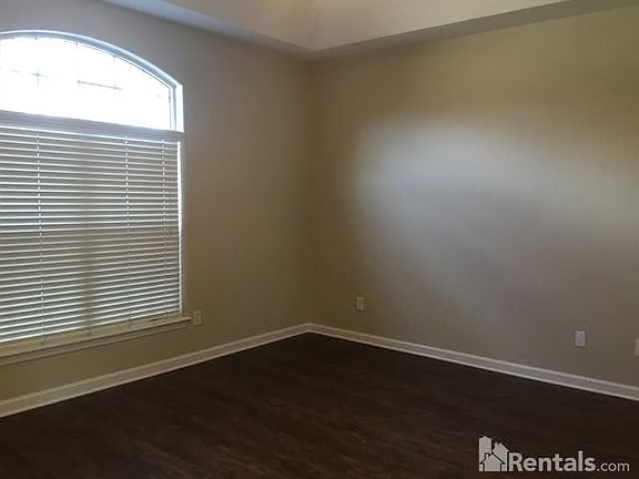 5th image of 7405 Appling Rain Dr