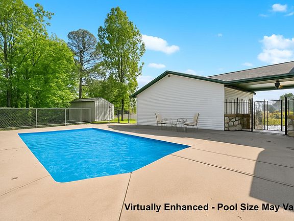4th image of 23111 Kings Lane