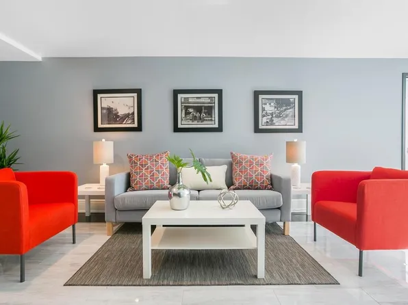 77 Leroy Ave #204, Darien, CT 06820