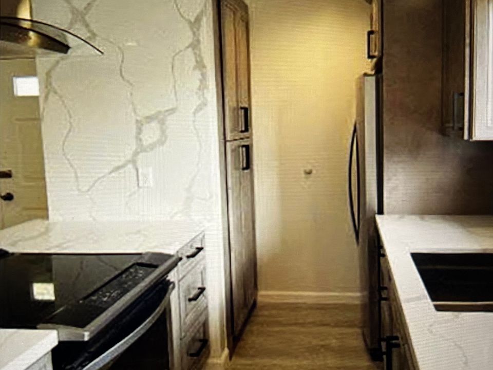 1st image of 1143 Callas Ln APT 4