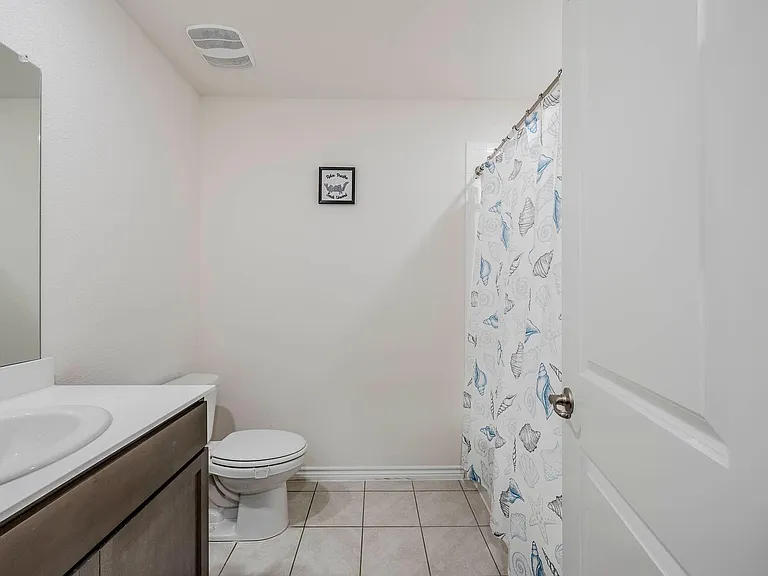 secondary bathroom