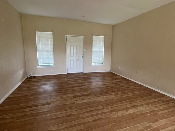 3rd image of 604 N 9th St